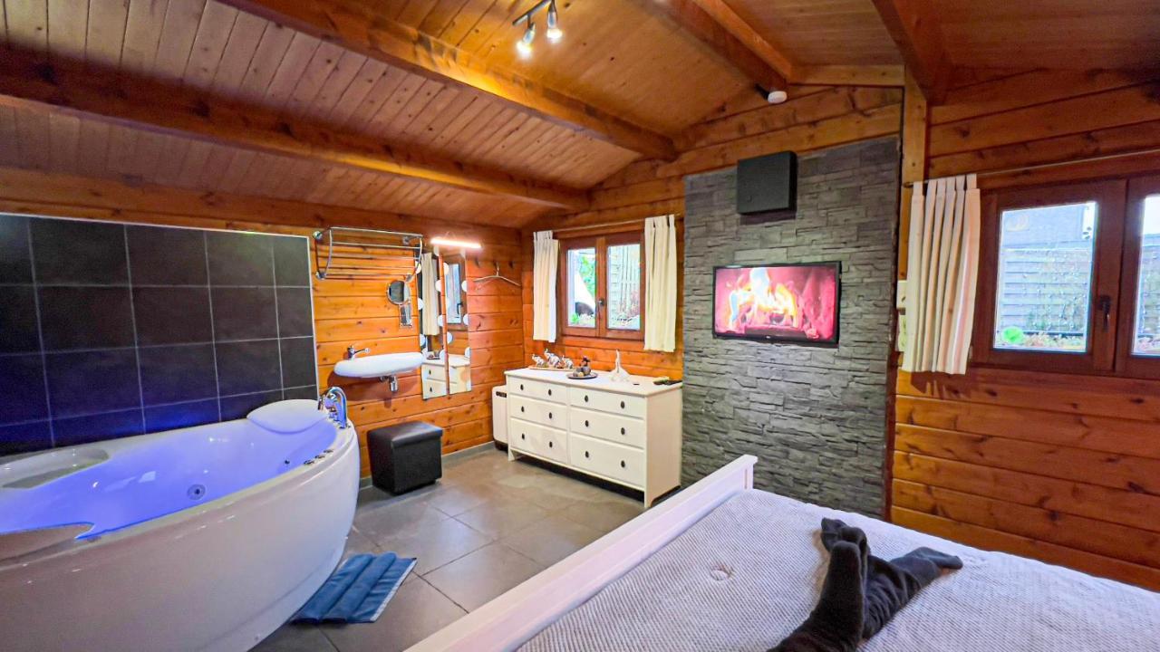 Au Chalet D'Isa Havelange Zewnętrze zdjęcie