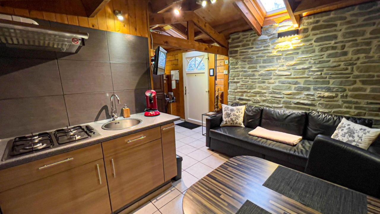 Au Chalet D'Isa Havelange Zewnętrze zdjęcie